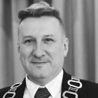  Arkadiusz Stępień (1979&ndash;2025) 

 Sochaczewianin, burmistrz miasta i gminy...
