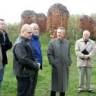 9 maja 2005 r. - pierwsze spotkanie ws. organizacji badań archeologicznych na zamku w...