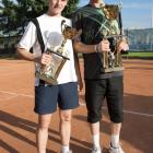Od lewej: Mateusz Parśniak (II miejsce), Sławomir Graczyk (I miejsce).