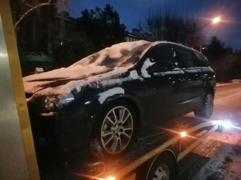Witam nasza firma OFERUJE POMOC DROGOWĄ...