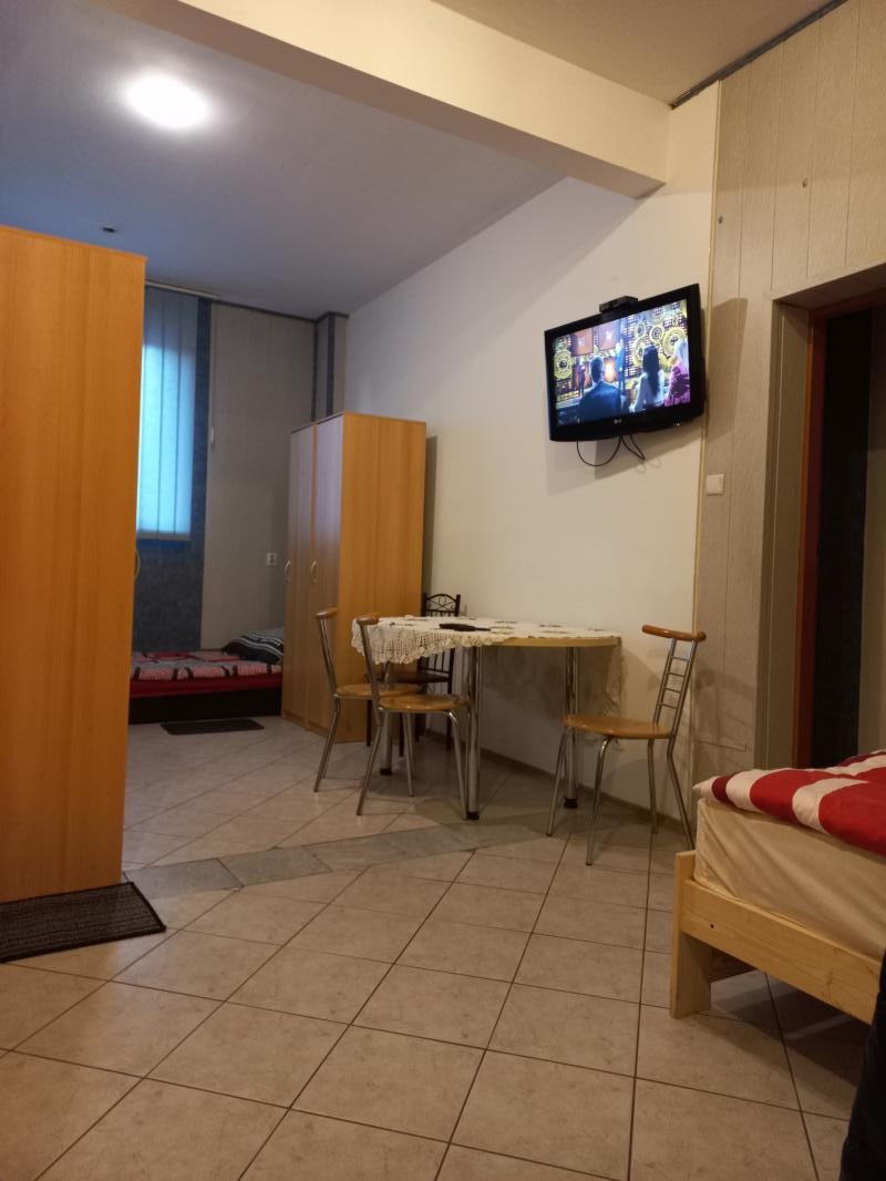 Oferujemy pokoje dla pracowników. Pościel,...