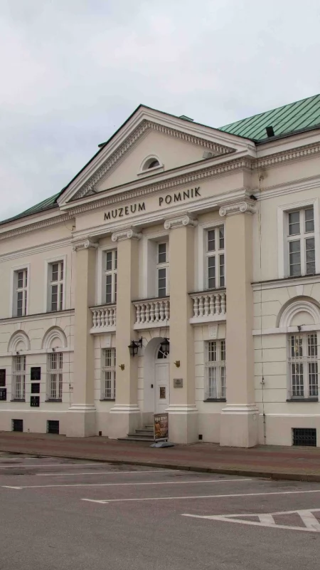 Sochaczew odda hołd ofiarom Rzezi Wołyńskiej - w programie odsłonięcie tablicy i prelekcja