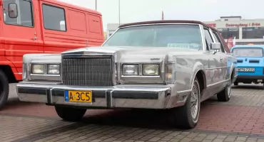 4. Sochaczewskie Spotkanie z Klasykami. Duża frekwencja na placu przy Pokoju