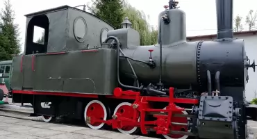 Zabytkowy parowóz odzyskał dawny blask - zakończono renowację wyjątkowej lokomotywy