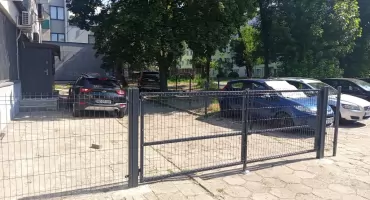 Koniec parkowania na skwerze - śladem naszych interwencji